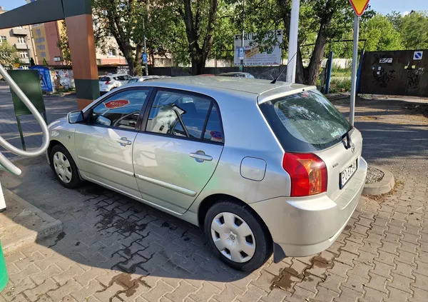 toyota łódzkie Toyota Corolla cena 9000 przebieg: 250500, rok produkcji 2006 z Poznań